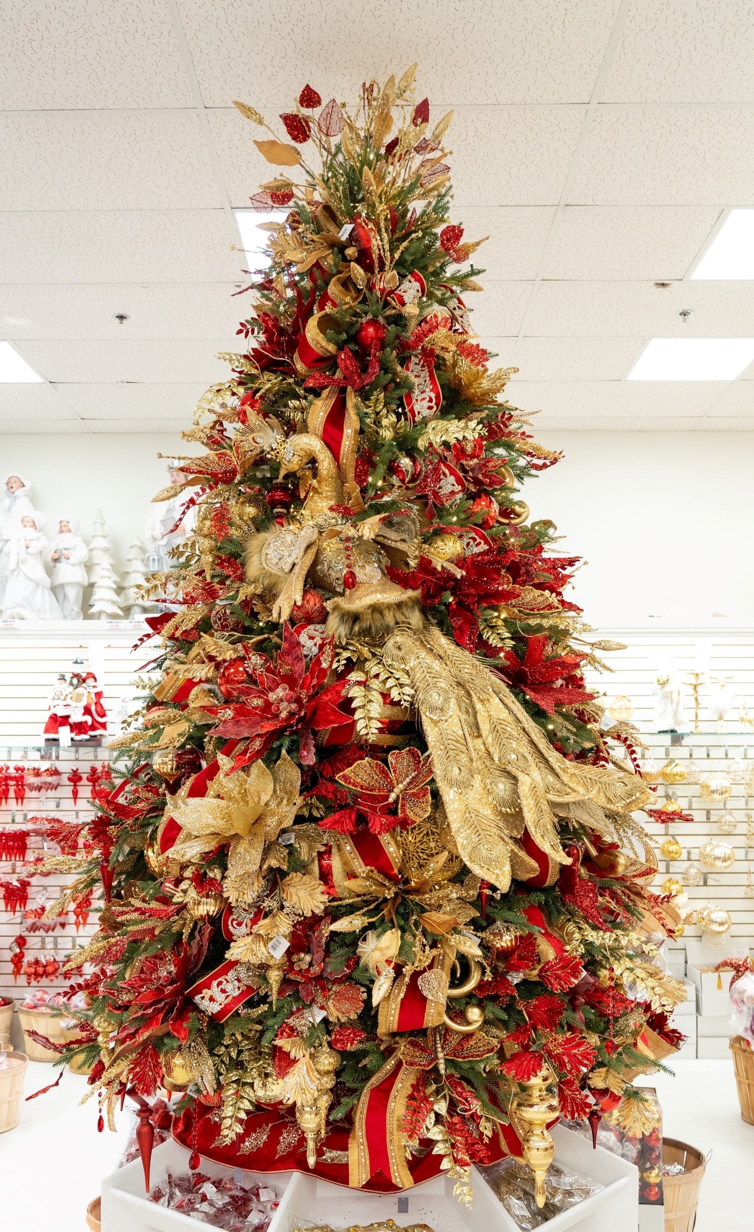 Crimson Gold Splendor Tree Decor